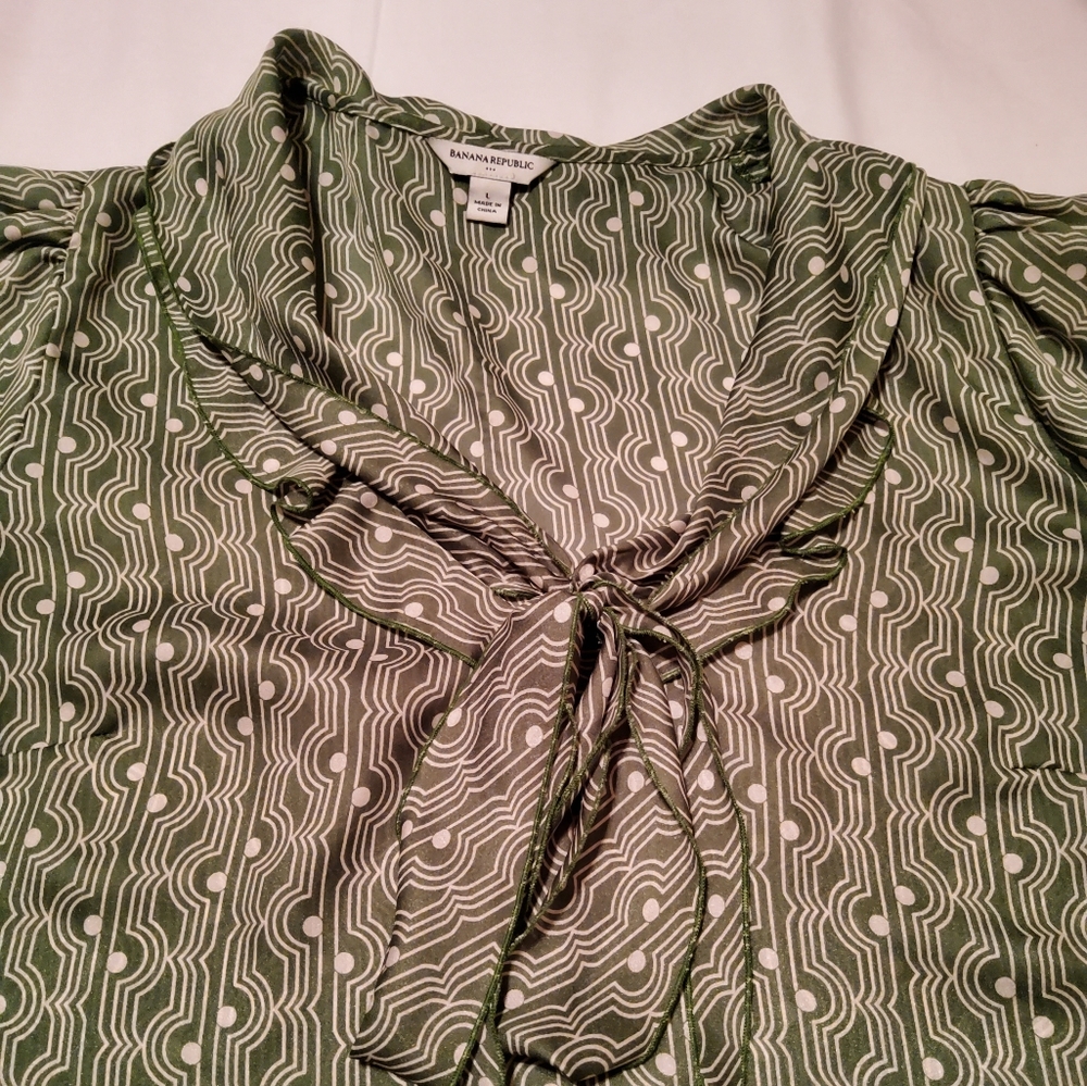 Banana Republic Blouse - Picture 8 of 8